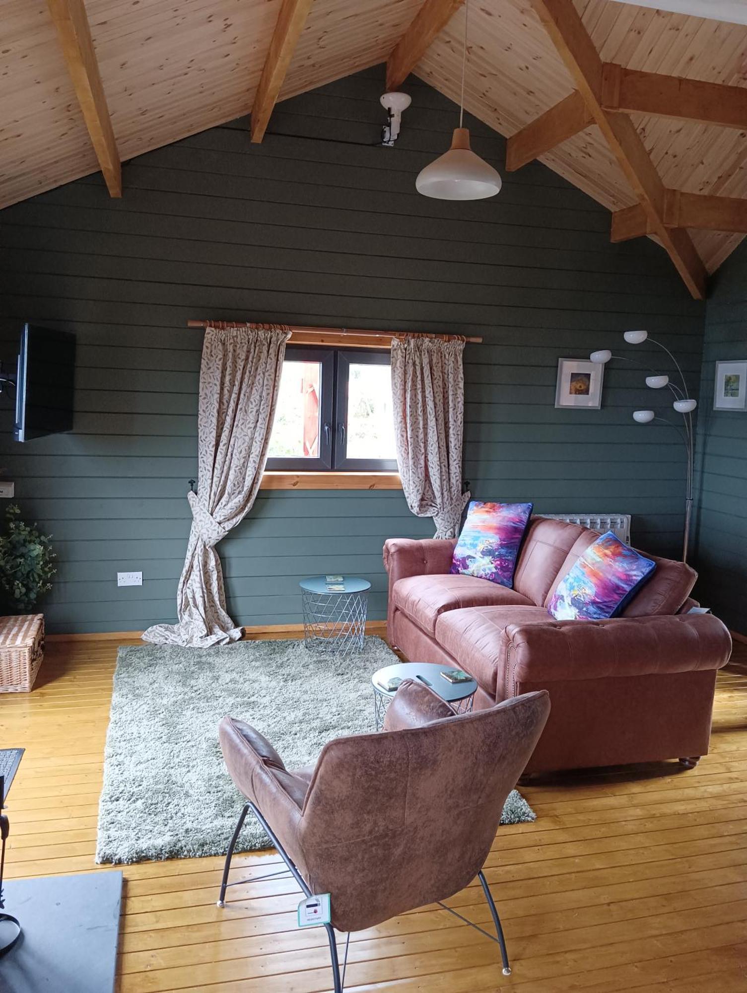 Ghillie'S Croft Cabin, Rothesay Exterior photo